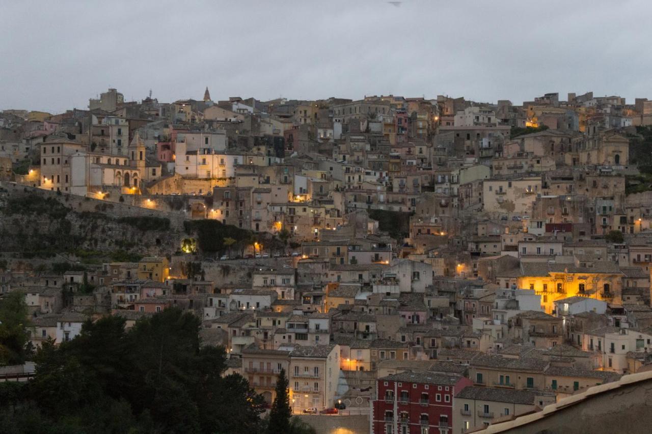 Oikos - Ragusa Ibla 外观 照片